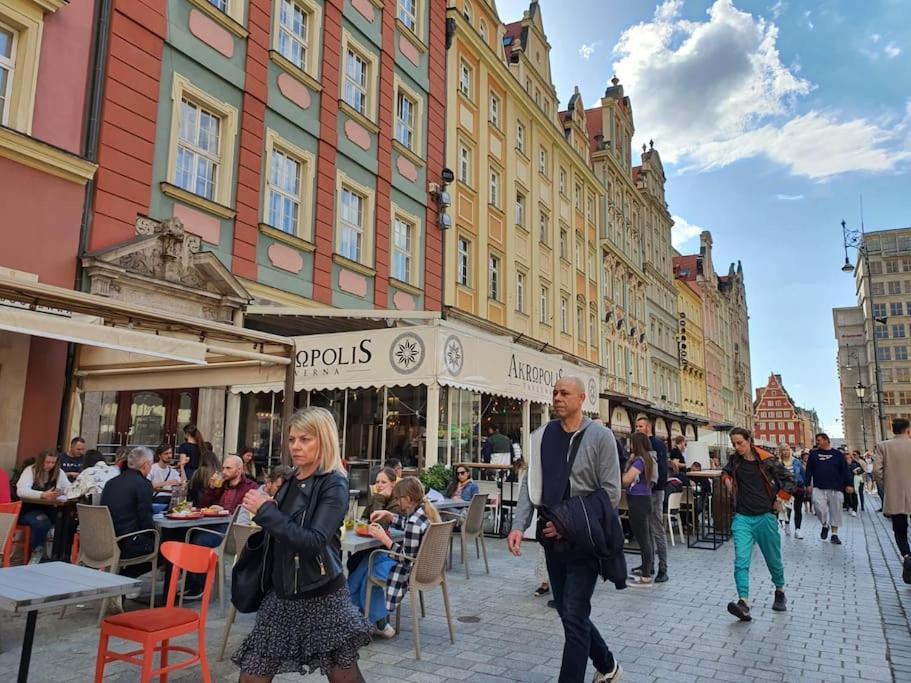 Rynek Pod Fredra Breslávia Exterior foto