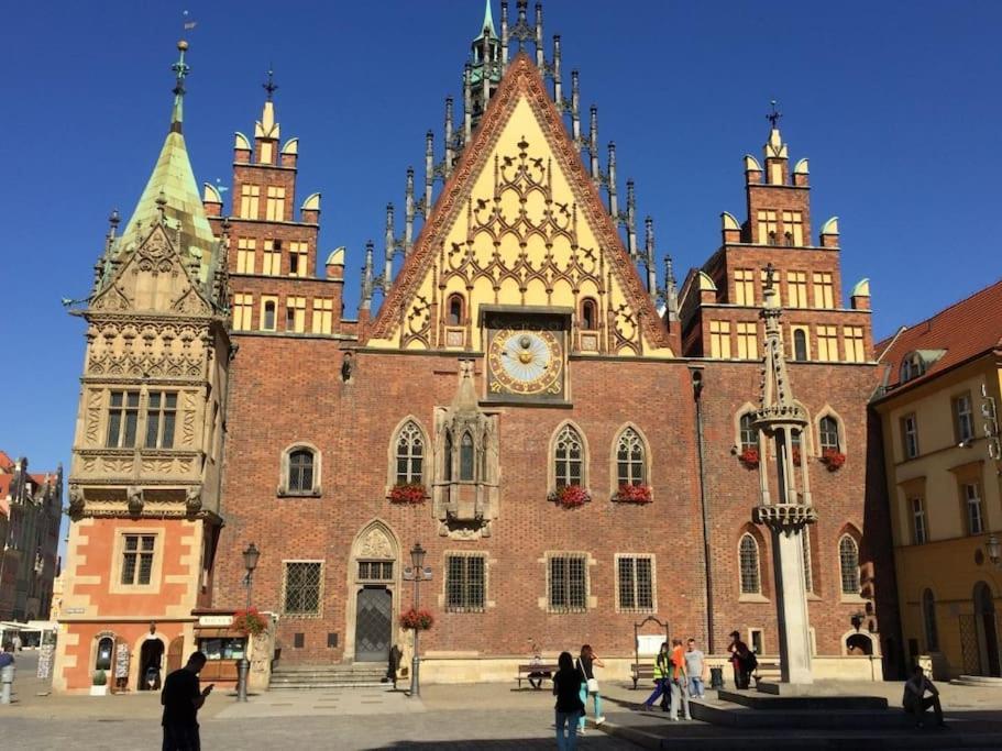 Rynek Pod Fredra Breslávia Exterior foto